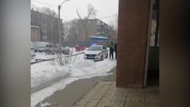 В Орске мужчина напал на пенсионерку на улице и вырвал у неё сумку 7 смотреть онлайн