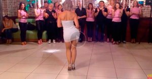 Чувственный танец в исполнении обворожительной Сары Лопес