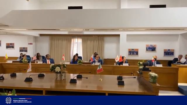Belloni ha visitato la Scuola di Perfezionamento delle Forze di Polizia (25.09.20) смотреть онлайн
