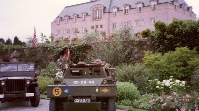 Daimler Dingo Scout Car смотреть онлайн