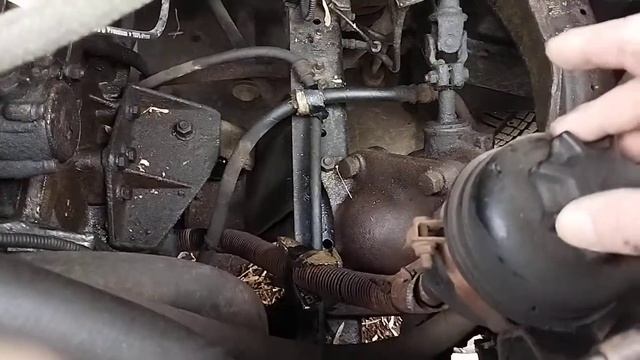 ГАЗ Соболь 2217 протерлись шланги гидроусилителя и масла. Убираем на будущее эту проблему смотреть онлайн