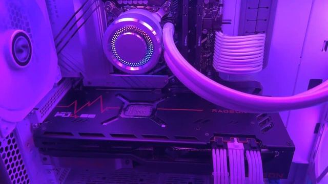 Sapphire Pulse 7900 XTX actually pulses red смотреть онлайн