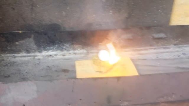 СЫРОЕ КУРИНОЕ ЯЙЦО VS 1000 СПИЧЕК смотреть онлайн