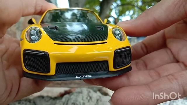 Diecast Unboxing Porsche 911 GT2 RS 1/24