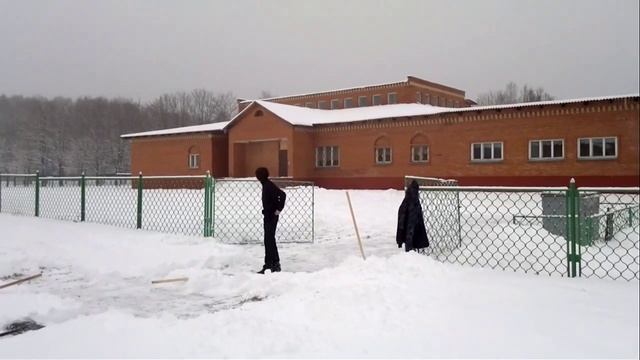 Наспор прыгнул в снег НаГиШоМ :)* смотреть онлайн