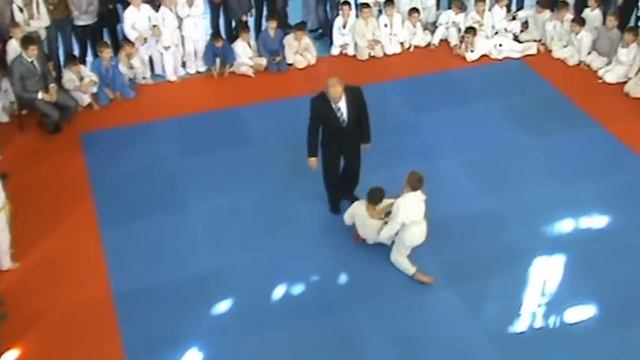 Дзюдо Иппон в финале за 5 секунд смотреть онлайн
