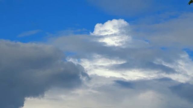 Пасмурный день по своему красив. Музыка для релакса, спокойствия, медитации. Наступает лето смотреть онлайн