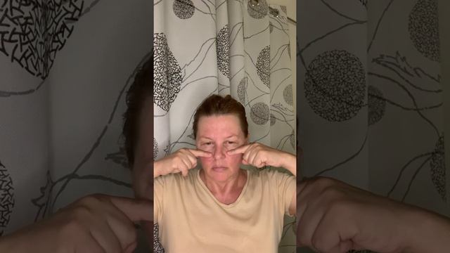 Фитнес с акцентом на щёки и глаза. 20’ смотреть онлайн