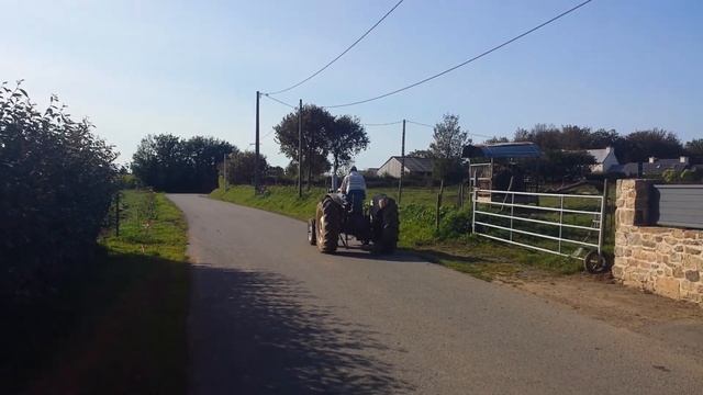 Balade du dimanche en Ford 2000 смотреть онлайн