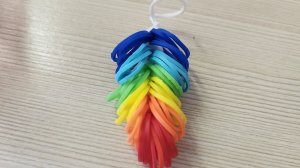 🔮Пёрышко 🪬из резинок для плетения