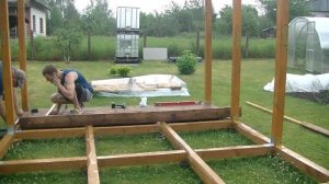 Строим беседку своими руками на дачном участке. Būvējam lapenīti.