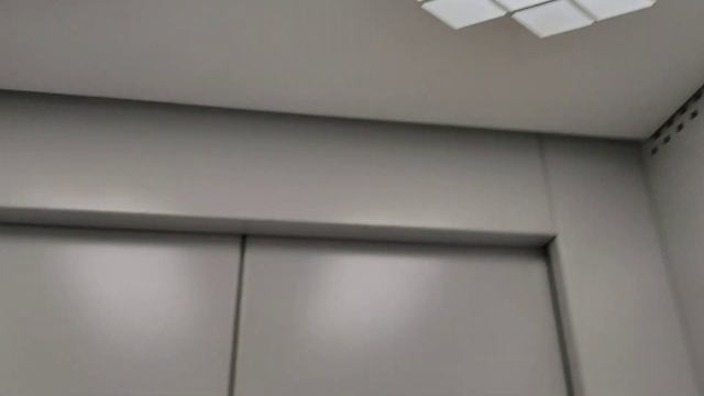 Снова застрял в новом лифте? смотреть онлайн