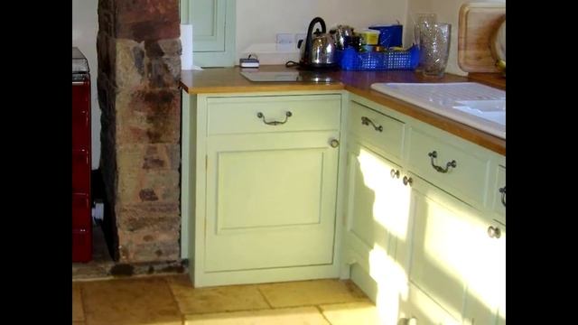 Деревянная Кухня из массива сосны с баром, ExMassiv.by смотреть онлайн