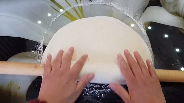 Вот что нужно готовить на ЗАВТРАК. БЕЗ яйца, Без молока, практически из ничего.ЛЕПЕШКИ НА СКОВОРОДЕ смотреть онлайн