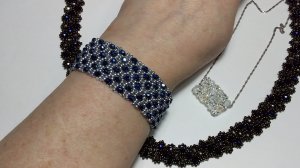 Бисероплетение.   Украшение из бисера. Ожерелье. Браслет. Подвеска. Мастер класс. Пошаговый МК.