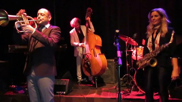Candy Dulfer - Strasbourg / St. Denis (Club Dauphine, 5-2-2017) смотреть онлайн
