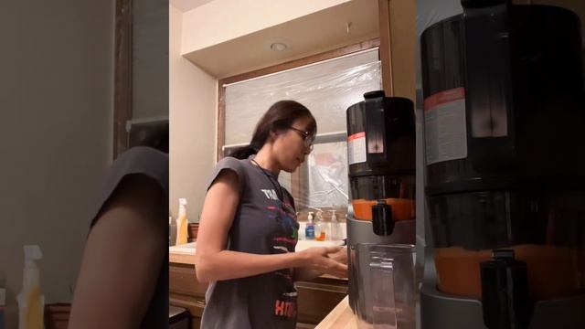 hurom H 200 juicer смотреть онлайн