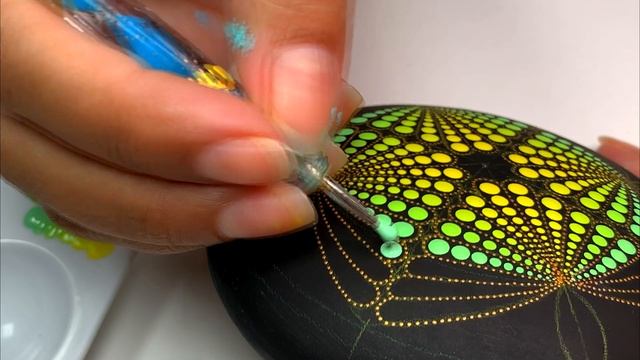 Mandala Art Dot Painting Rocks Painted Stones | How to Paint Mandala for Beginners Tutorial #mandal смотреть онлайн