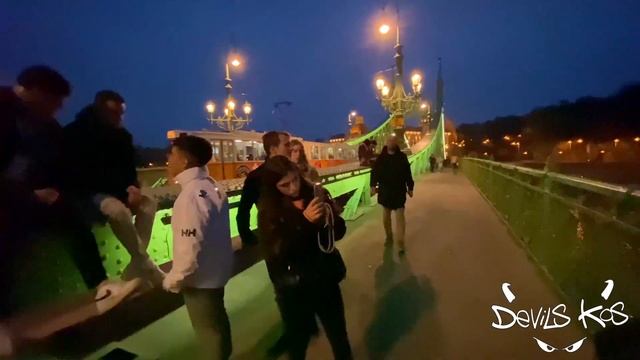 МОСТ СВОБОДЫ / !!!РЫНОК!!! / УНИВЕРСИТЕТ ЭКОНОМИКИ/О ВЕНГРИИ / КРАСИВЫЙ ВЛОГ смотреть онлайн