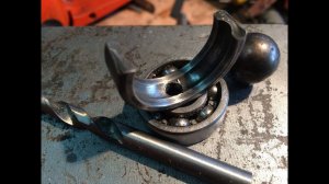 Как можно  просверлить шариком подшипник !!!)