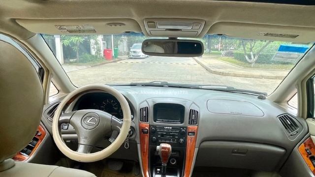 ?ឡានលក់ Lexus RX300. 2001 Full ឡានស្អាត អត់បុក ថ្នាំហ្ស៊ីន ម៉ាស៊ីនប្រអប់លេខនៅអេម ជើងក្រោមហាប់ល្អ? смотреть онлайн