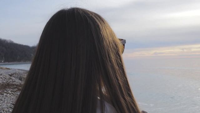 Новомихайловский зимой. Холодное море, уютные скалы. смотреть онлайн