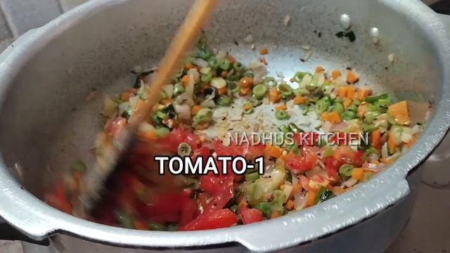 SAMBA KOTHUMAI RAVAI KICHIDI/சம்பா கோதுமை ரவை/UPMA IN PRESSURE COOKER/DIABETIC/WEIGHTLOSS RECIPE смотреть онлайн