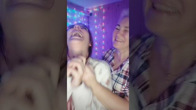 моя девчоночка))