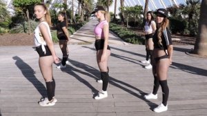 Twerk dance tutorial: The Shake