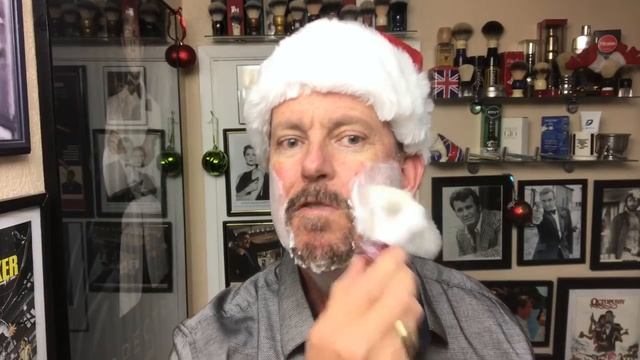 A Christmas Shave with Merkur Travel Razor and Italian Soap and Aftershave. смотреть онлайн