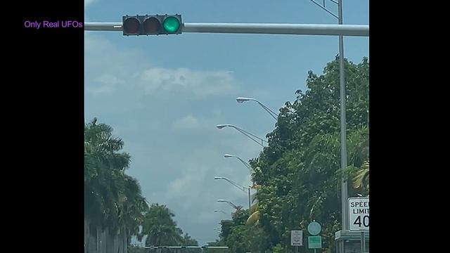 UFO | Flying saucer over Florida. 5/15/2023 смотреть онлайн
