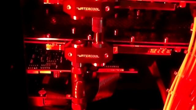 AMD Fanboy PC - FX-9590 and R9-290x in CF смотреть онлайн