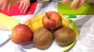 Настя с друзьями готовят ПИЦЦУ челлендж My little Nastya