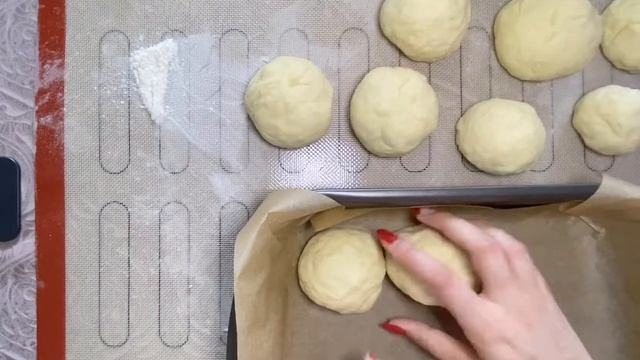 Чесночные пампушки. Рецепт пампушек с чесноком смотреть онлайн