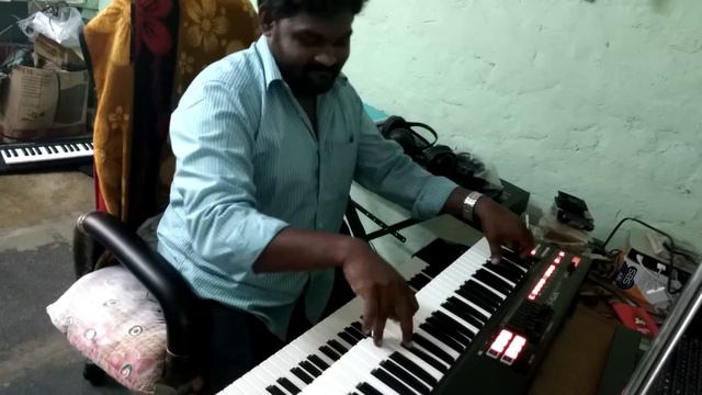 ROLAND XPS10 Trying some strings patch on смотреть онлайн