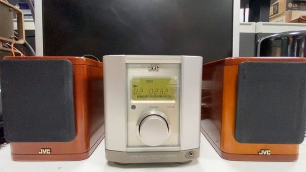 2022 still working!! JVC UX-2000