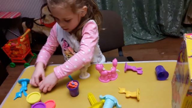 Лепим пони из теста Play-Do смотреть онлайн