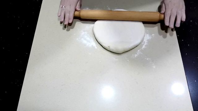 Пицца Да без проблем лишь Сыр Кетчуп Майонез колбаска Тесто на Молоке Дрожжи смотреть онлайн