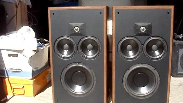 Vintage Polk Audio Monitor Series 2 Model 10 sound great динамики звук смотреть онлайн