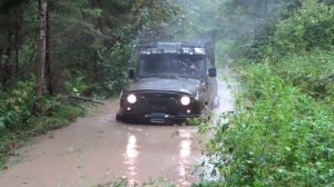 УАЗ на тракторной резине Ф Бел 160 м БЕЛКИ ЗЛО на бездорожье