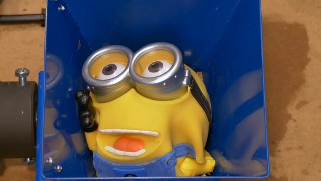 Shredding Minions - Shredding Stuff #28 смотреть онлайн