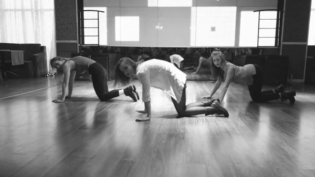 Vogue Choreo Kapluchenko Aleksandra| Tony Quattro Forth & Seek (feat B Ames) смотреть онлайн