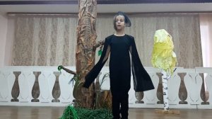 инсценировка басни И.А.Крылова "Ворона и Лисица " ДШИ п.Сеймчан театральное отделение