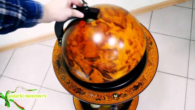 Бар в форме глобуса смотреть онлайн