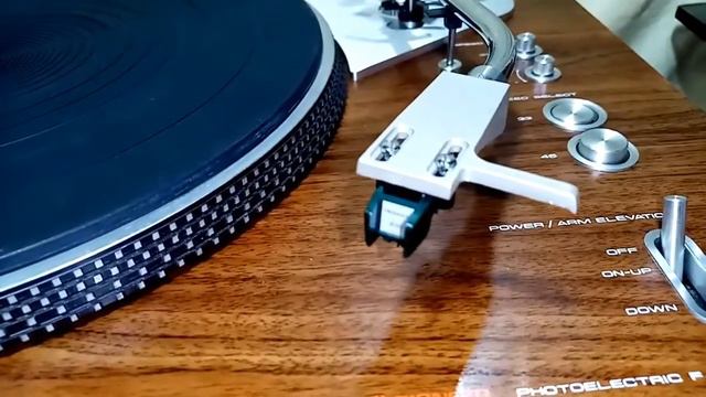 Pioneer PL-1250 Turntable смотреть онлайн