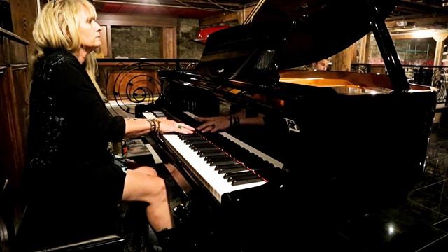FGL Pearl River Grand Piano Delivery смотреть онлайн