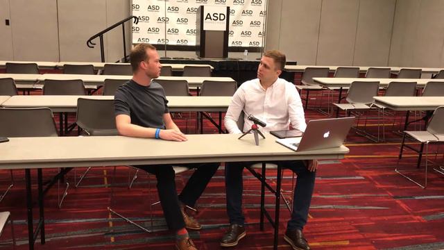 Amzhub: Игорь Герасимов и Амазон-миллионер Kevin Rizer смотреть онлайн