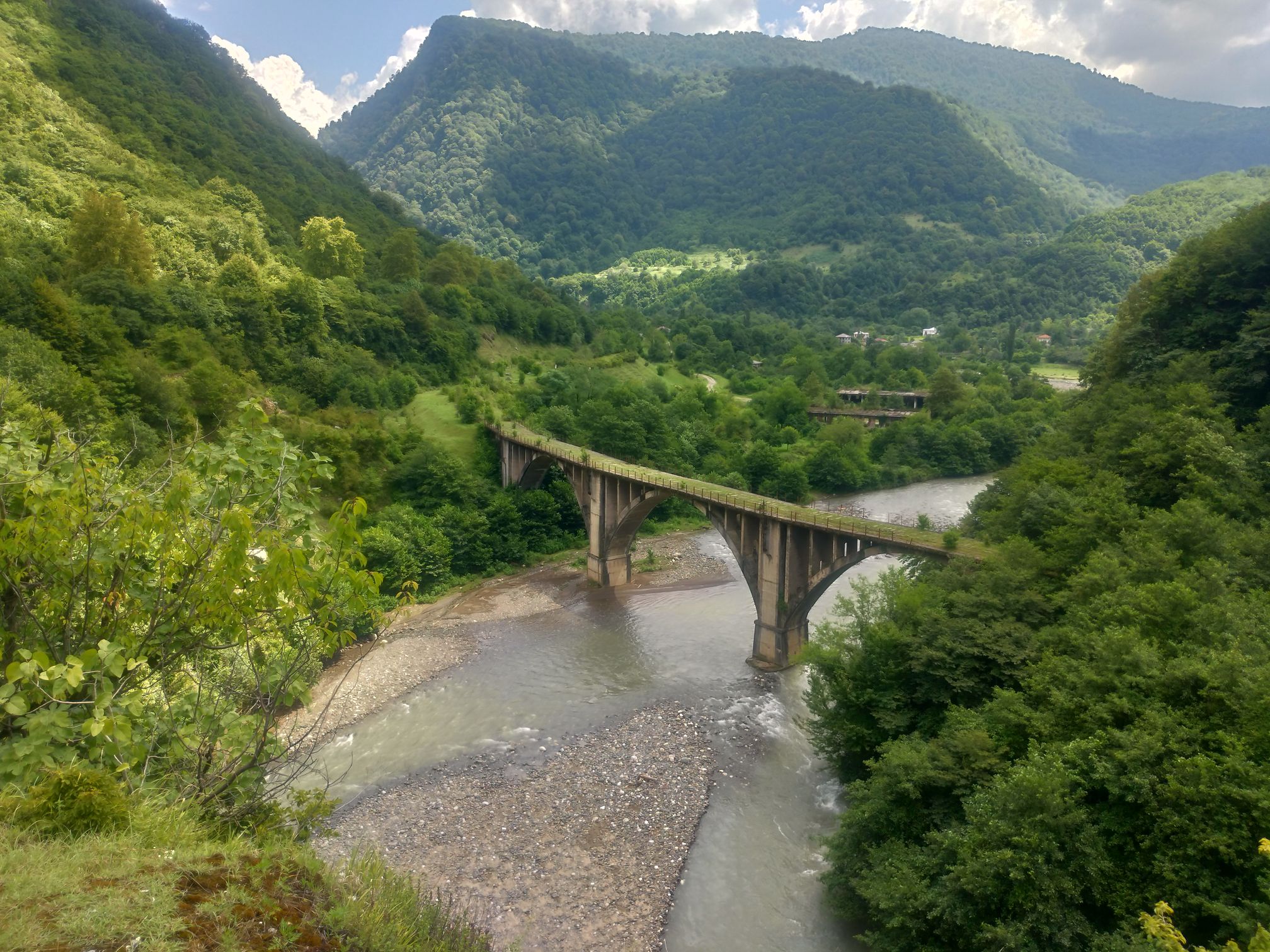 На Дастере по Абхазии. Часть 7: Рица и Малая Рица, Ткуарчал, Акармара, водопады. Отдых в Абхазии. смотреть онлайн