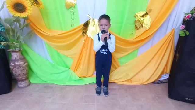 КОСТЯ ГОЛОВАНОВ - Бабушка и дедушка