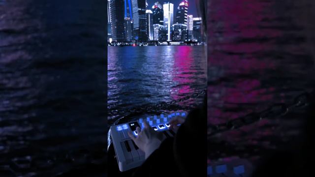 Moist Lofi Chillhop by city view- Arturia Minilab 3 performance смотреть онлайн